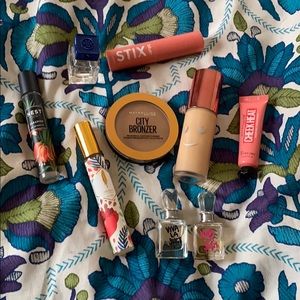 Makeup/fragrance,willing to sell separately